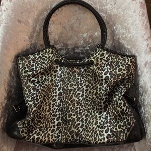 Large Cheetah Print Snap Closure Tote Bag